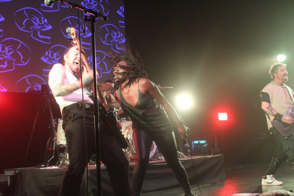 Neverending Fall - Bukowski et Oma au Forum