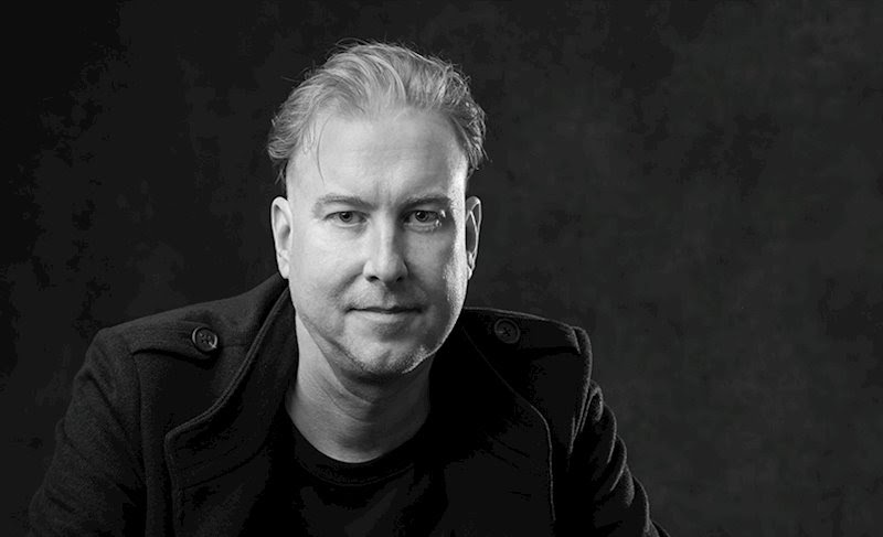 Max Rael : quand l’ennemi porte notre visage | Songazine